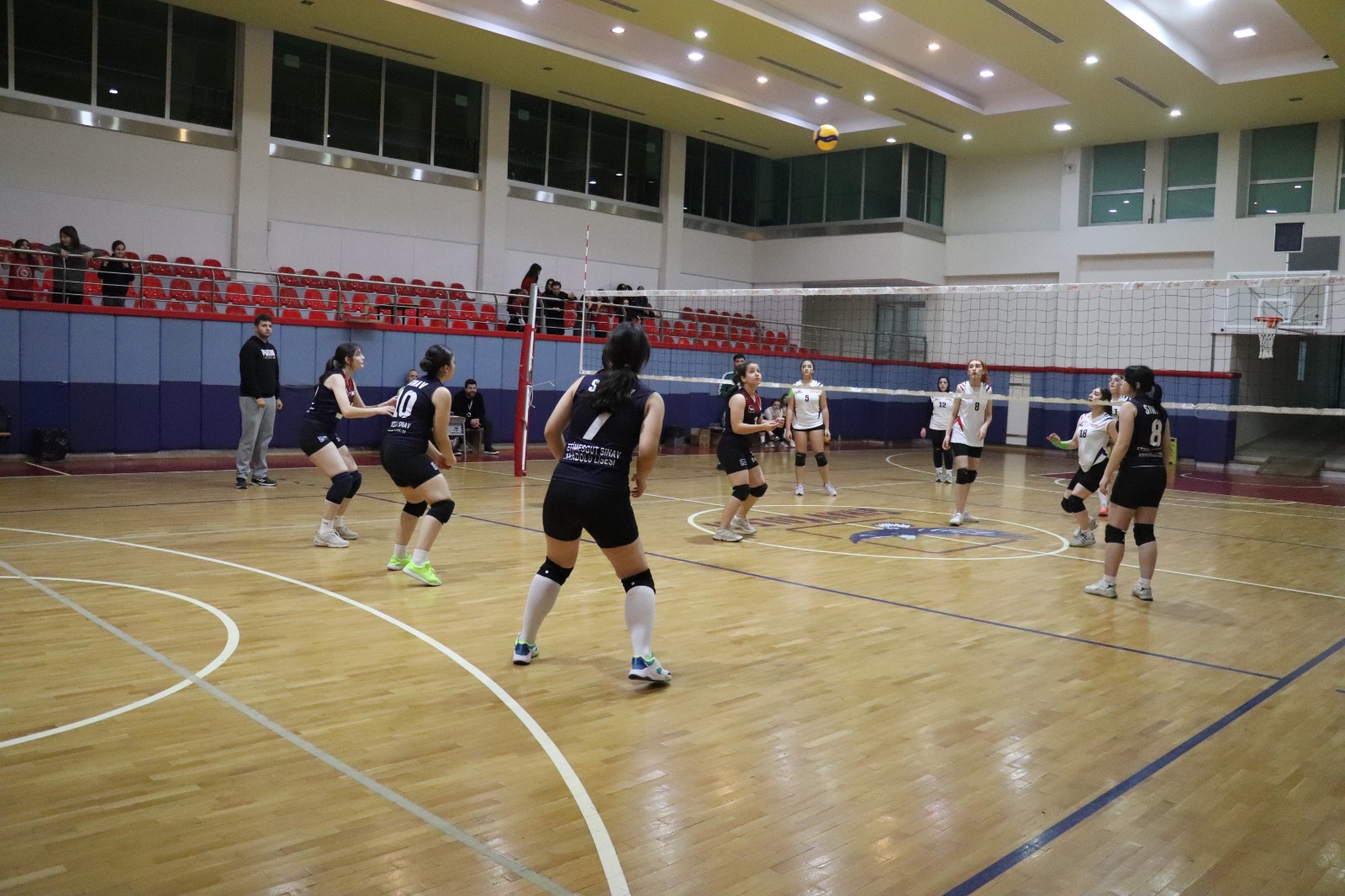 SPOR KARŞILAŞMASI