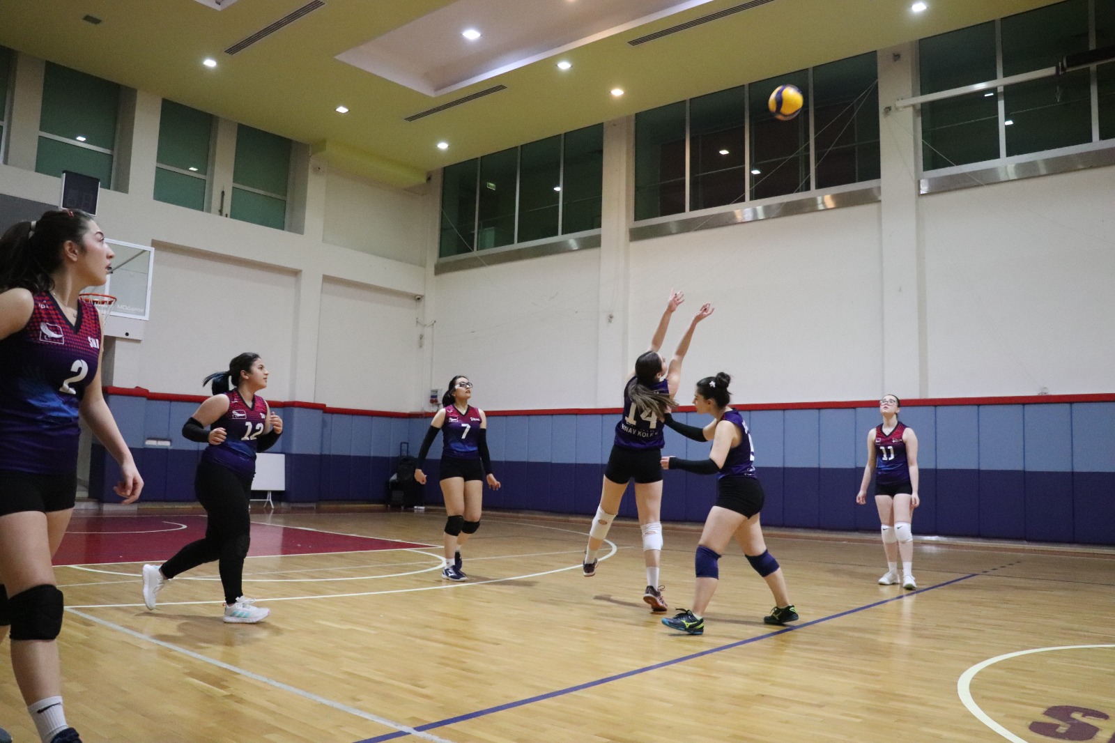 SPOR KARŞILAŞMASI
