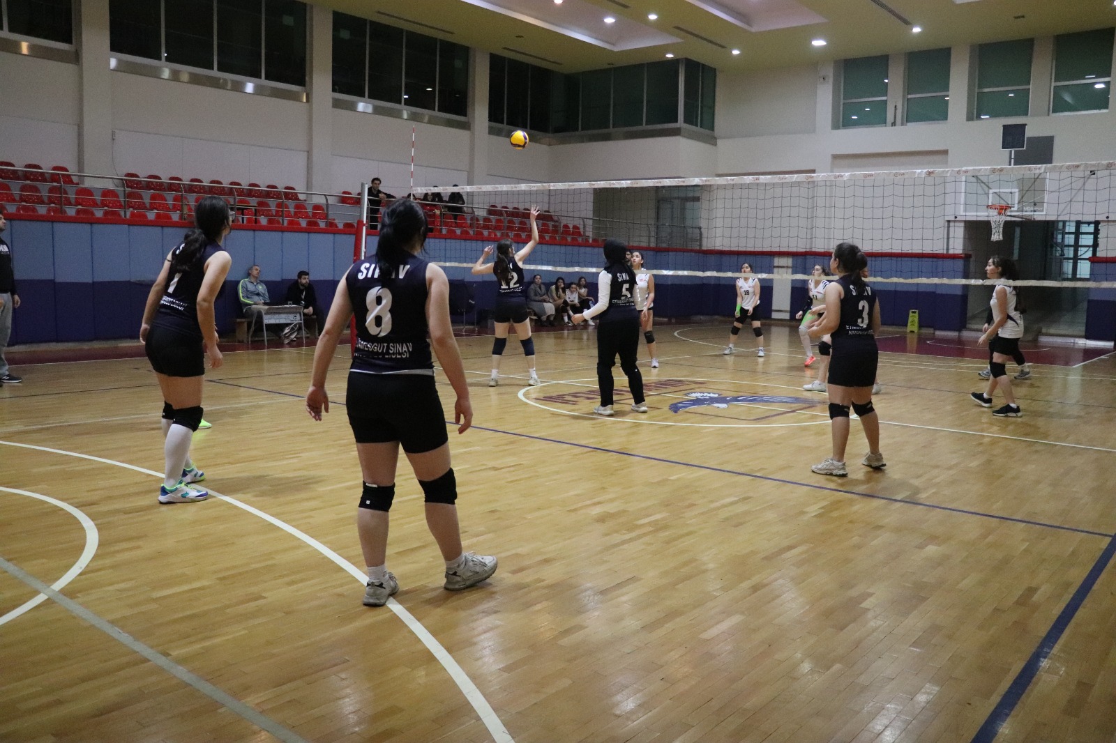SPOR KARŞILAŞMASI
