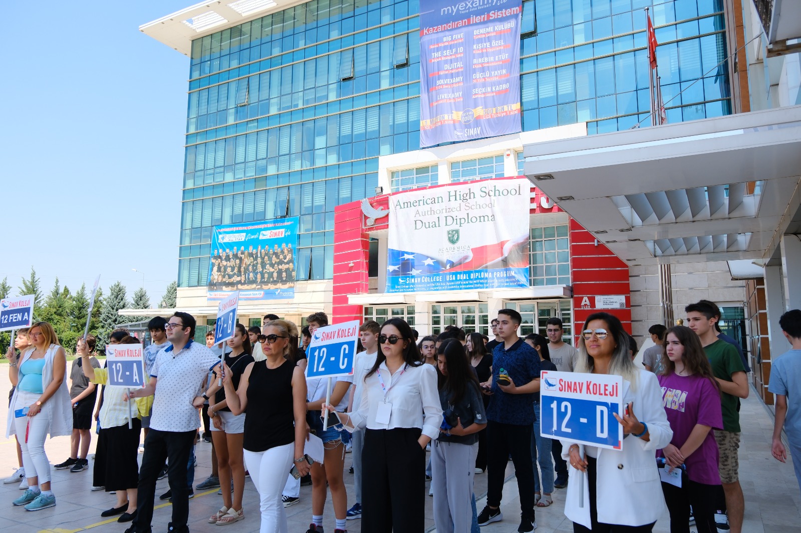AMERİKA ULUSLARARASI LİSE ÇİFT DİPLOMA PROGRAMI